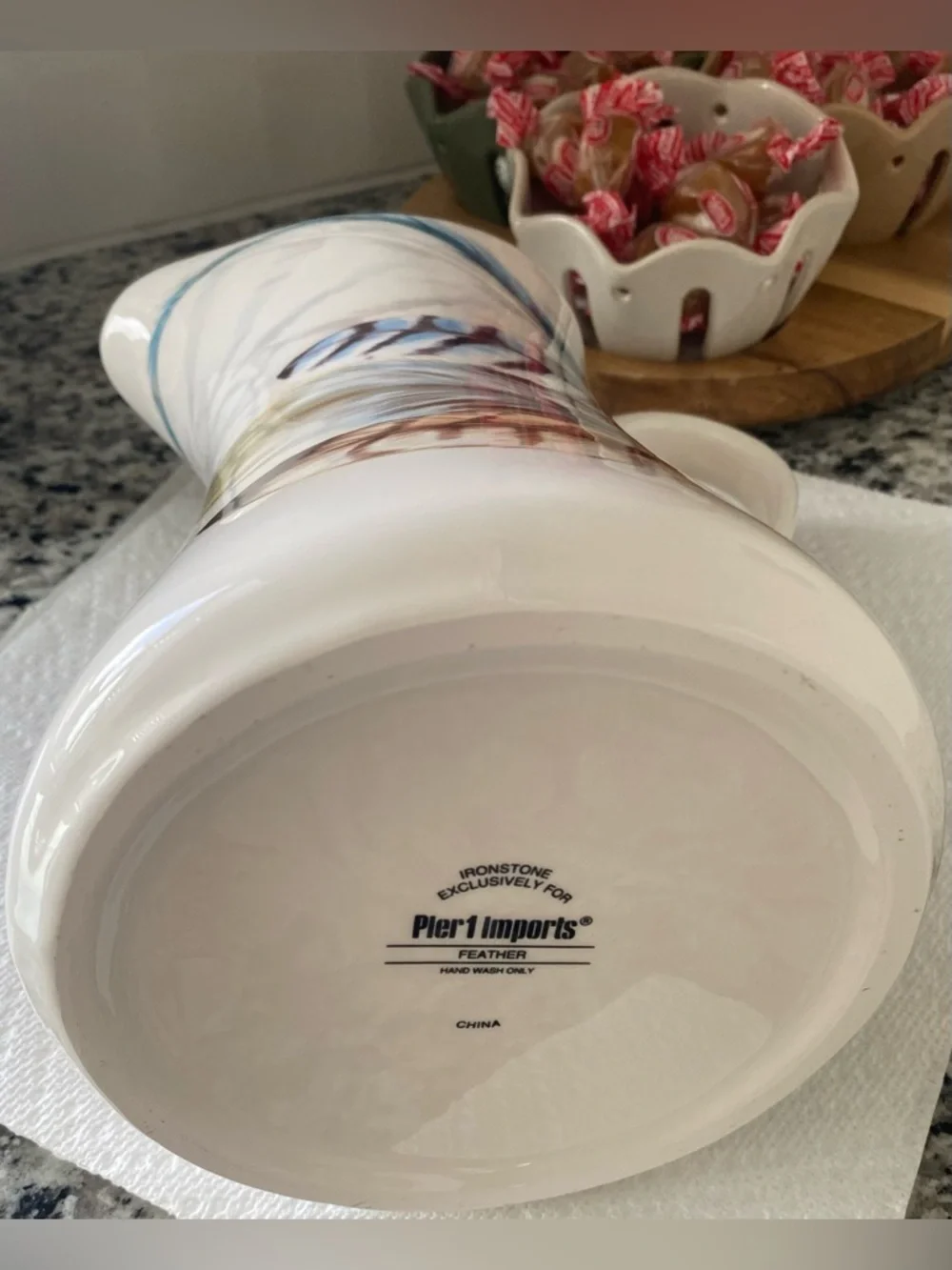 •NWOT•Pier 1 Imports Ironstone ‘FEATHER’ Large Ceramic Handled Water Pitcher